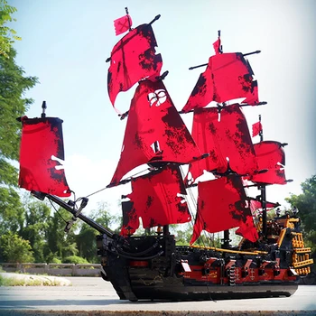 HALLITUSE KUNINGAS Piraadid Laeva ehitusplokid Punane Kuninganna Laeva Corsair Paat Tellised Mudel Loomemajanduse Ekspert Mänguasjad Lastele Kingitus, KES